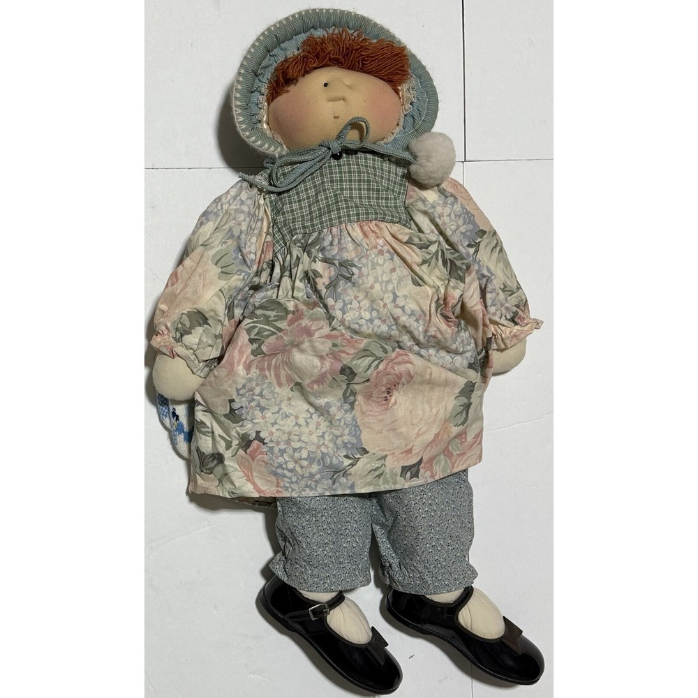 Little‎ Souls "Carmen" Doll 1994 Signed Gretchen Wilson